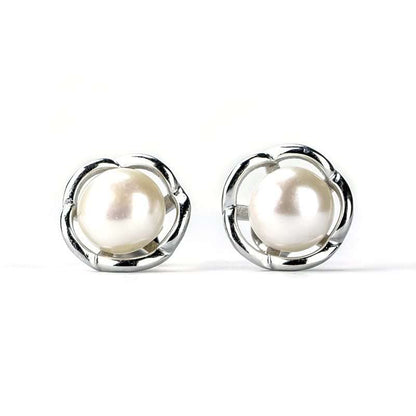 Freshwater white pearl earrings with sterling silver