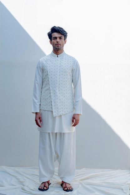 Maasai- Off White Overlapped Cross Embroidered Jacket With Kurta Set-0