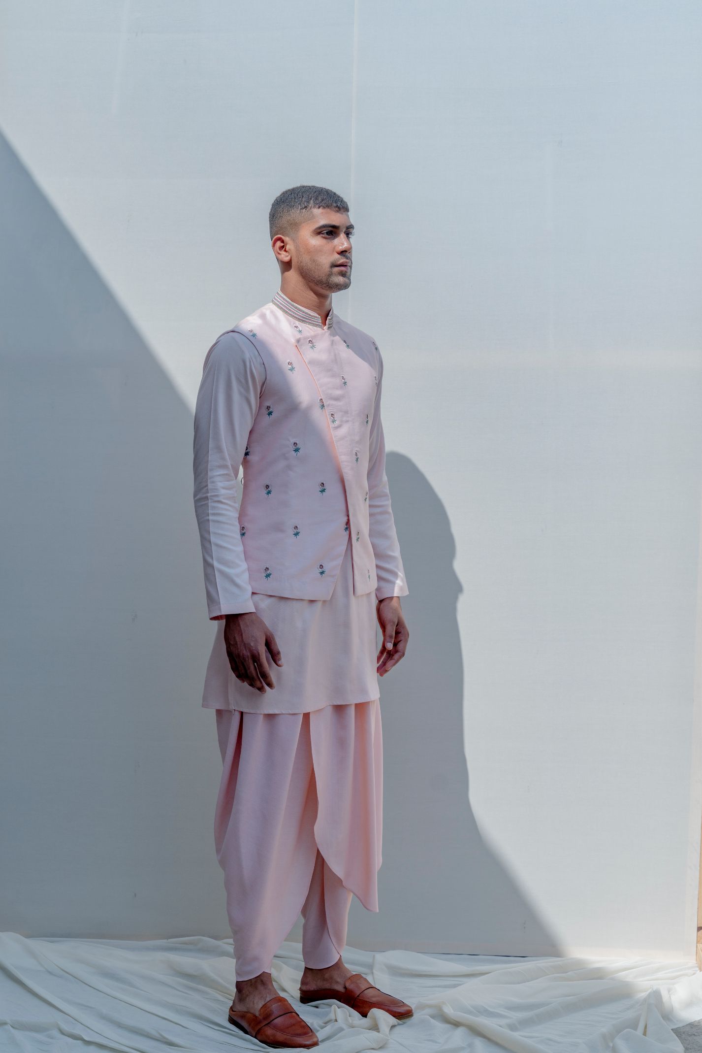 Exempler- Peach Floral Embroidered Nehru Jacket with Kurta Set-3