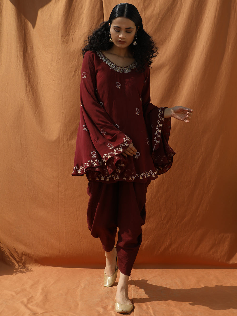 Opulent Poncho with Drape Dhoti Pants-3