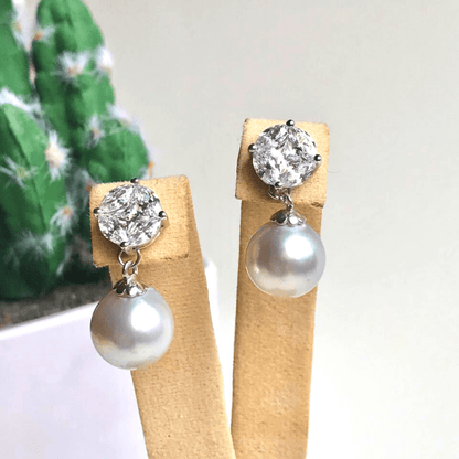 South Sea white pearl earrings with greyish tone