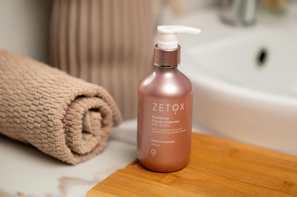 Zetox Purifying Facial Cleanser 200ml-3