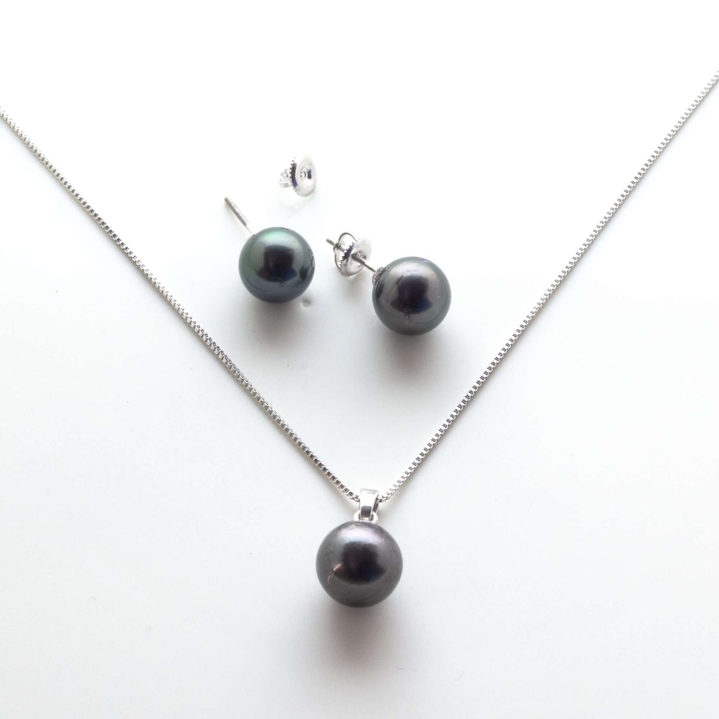 Tahitian South Sea Black Pearls in 10 CT Gold Lautaka Set 10.5 - 11.5 MM AA-0