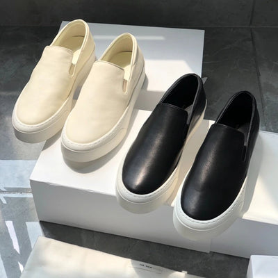 High End 2022 Autumn Comfortable Upper Flexible Rubber Sole Casual Black Leather Shoes Calfskin White Sneakers for Women