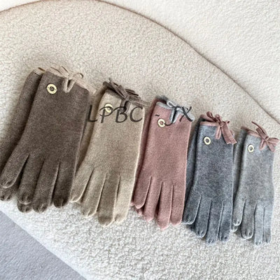 100% Cashmere Knitted Bow Gloves Women'S Winter Warm Thin Section Driving Wool Five Fingers Split Finger Tide Cute