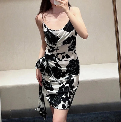2024 Summer New Women's Wear Black and white printed three-dimensional decorative rose dress 0521