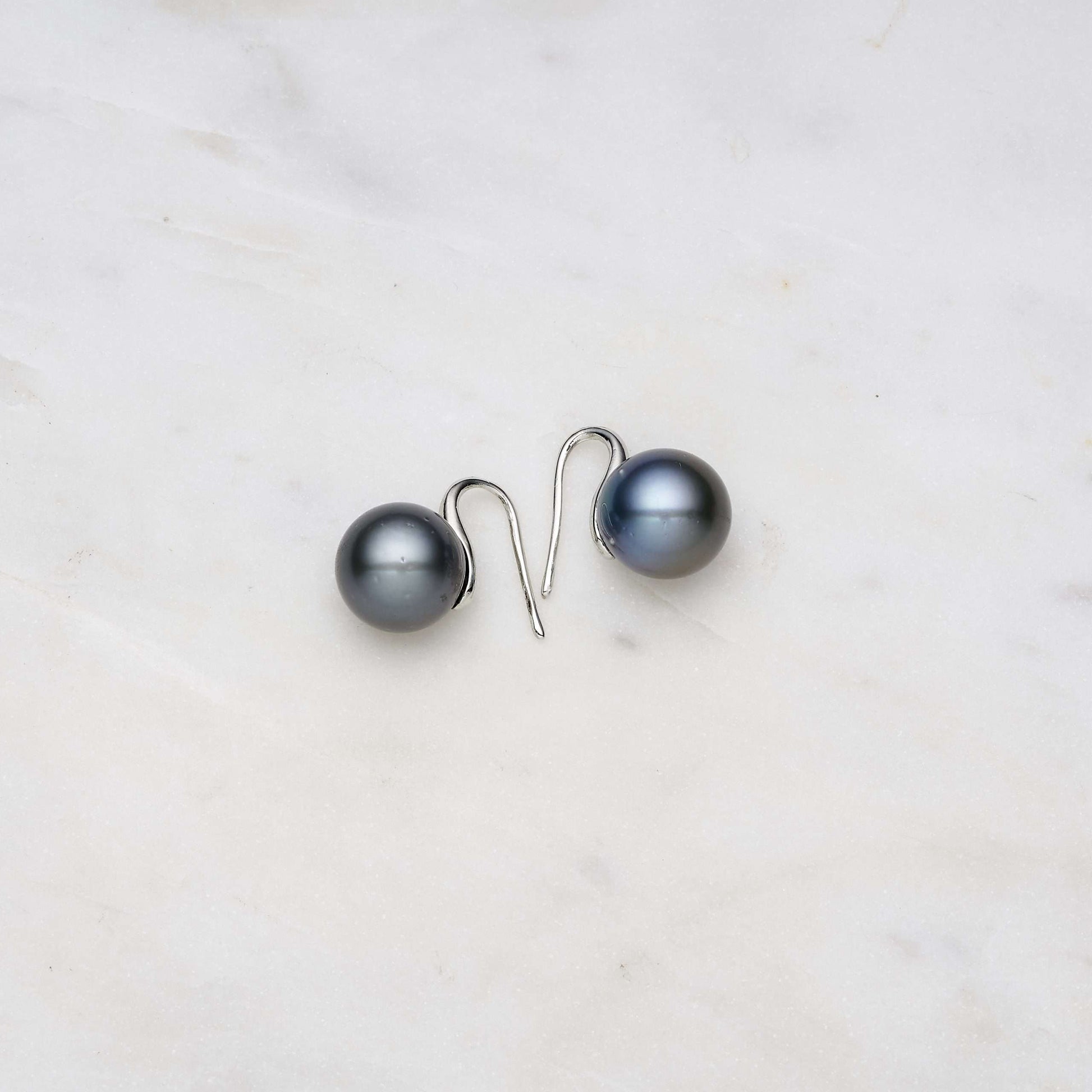 Tahitian South Sea black pearl earrings with silver earstuds