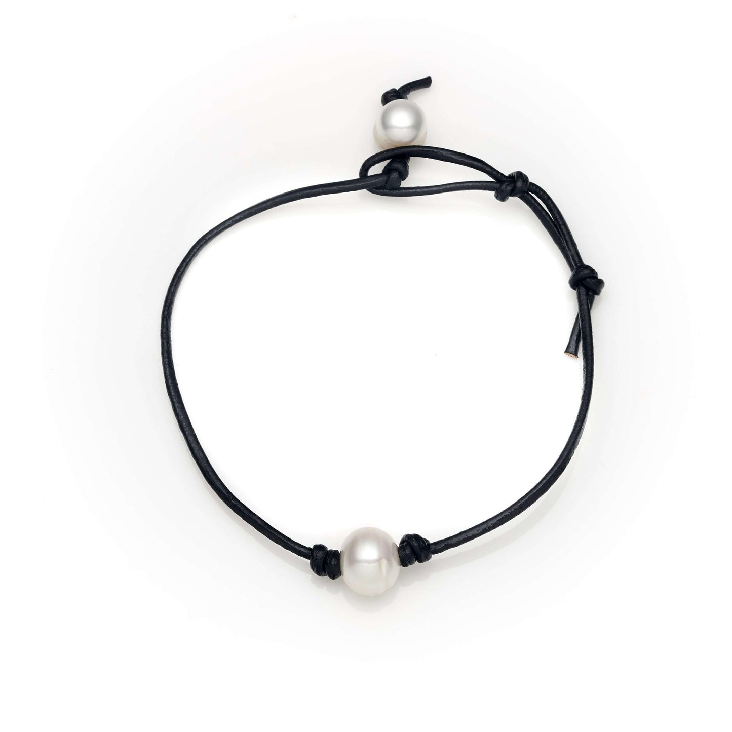 Black Leather String Bracelet with Freshwater Pearl AAA+-0