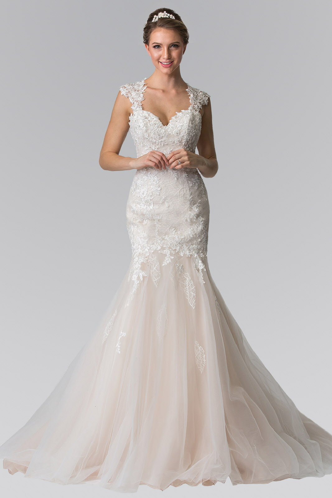 Lace Embellished Mermaid Style Wedding Dress-0